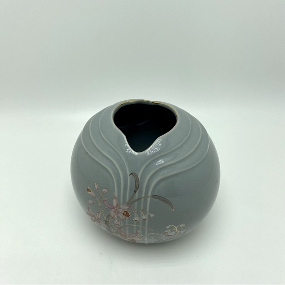 Vintage Japanese Fine China Porcelain Vase Gray with Hand Painted Flowers - Picture 3 of 5